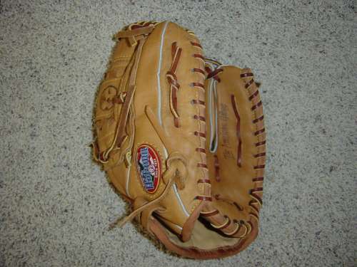 Nokona AMG175BF Buffalo Leather Back